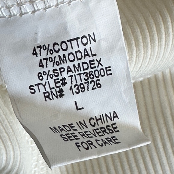 Isalis Off White Ribbed Ruffle Bodysuit - Picture 5 of 6